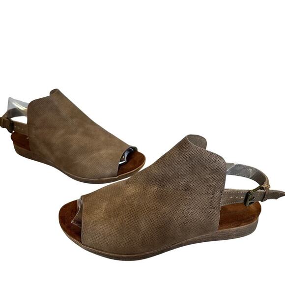 Pierre Dumas Size 8 Kori Peep Toe Slingback Sandal Taupe Brown Vacation Boho - Picture 1 of 10